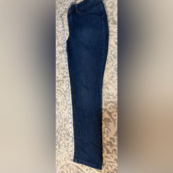 Christopher & Banks • Skinny Jeans - Picture 6 of 6